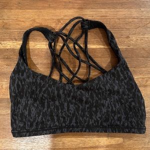 Lululemon Free to Be Bra